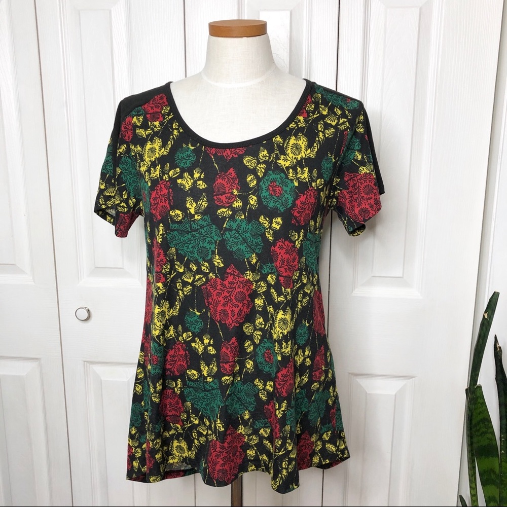 Two tone Lularoe classic Tee